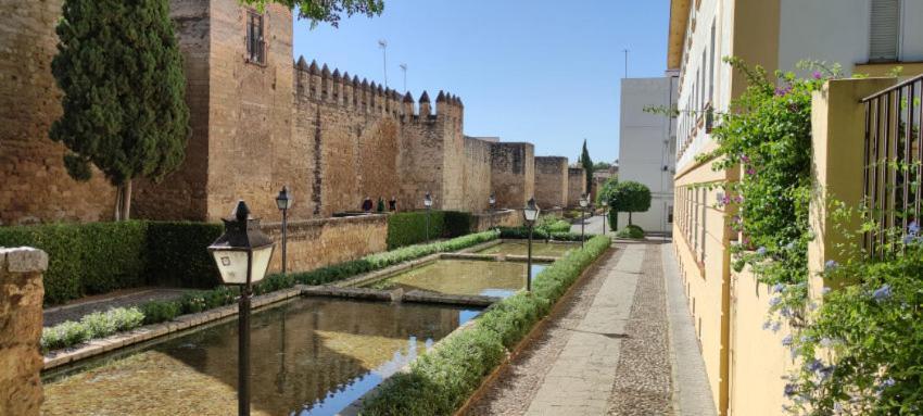 Patio De La Muralla Apartamentos Córdoba Buitenkant foto
